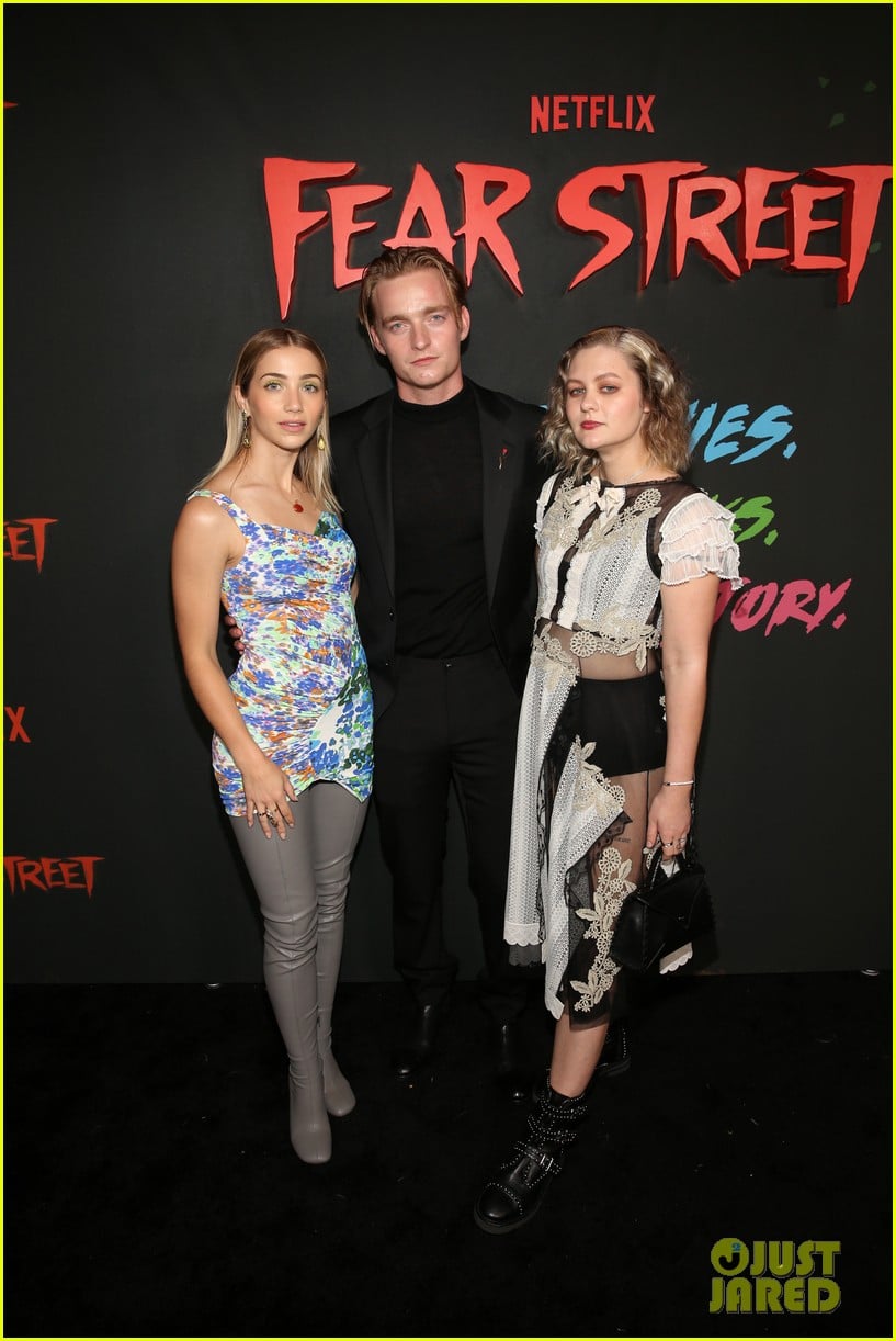 Full Sized Photo of kiana madeira olivia scott welch fear street part