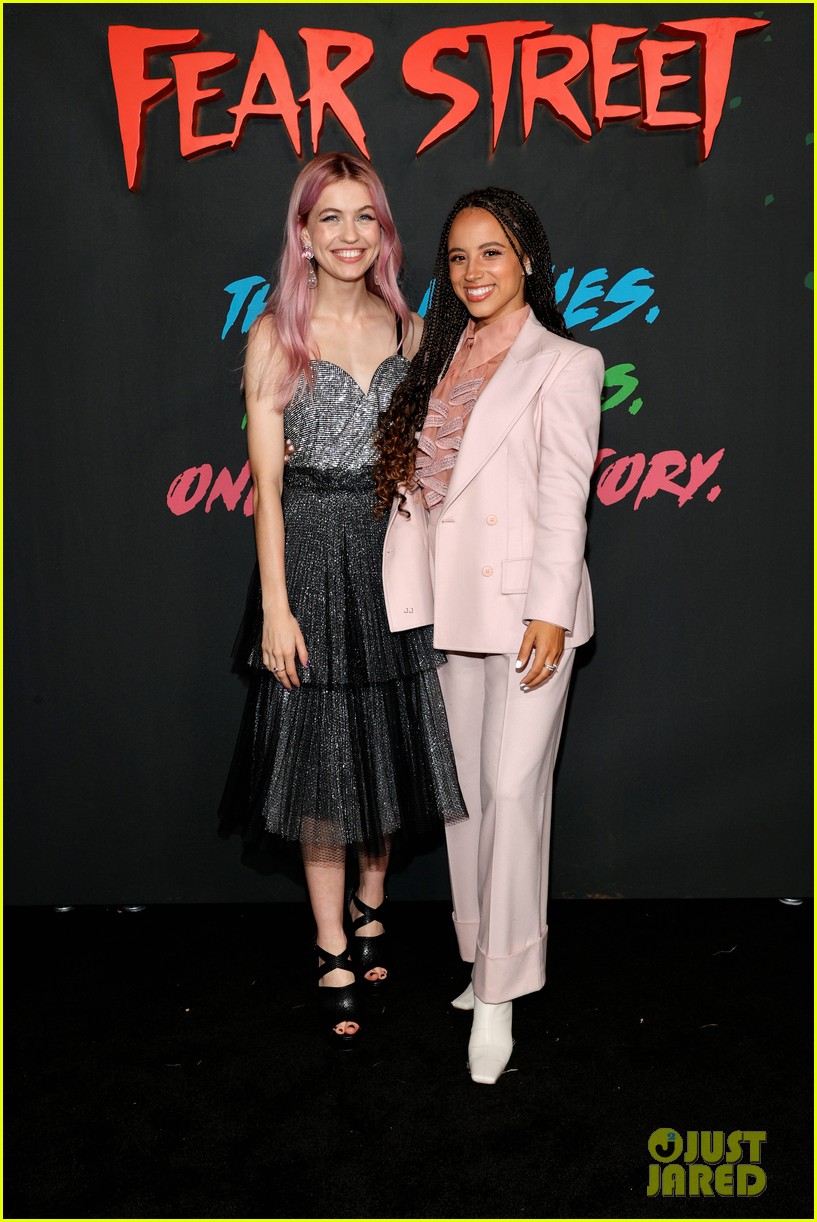 Kiana Madeira & Olivia Scott Welch Premiere Final 'Fear Street' Movie