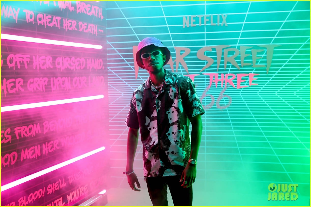 Kiana Madeira & Olivia Scott Welch Premiere Final 'Fear Street' Movie