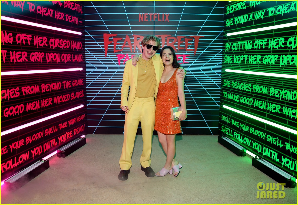 Kiana Madeira & Olivia Scott Welch Premiere Final 'Fear Street' Movie