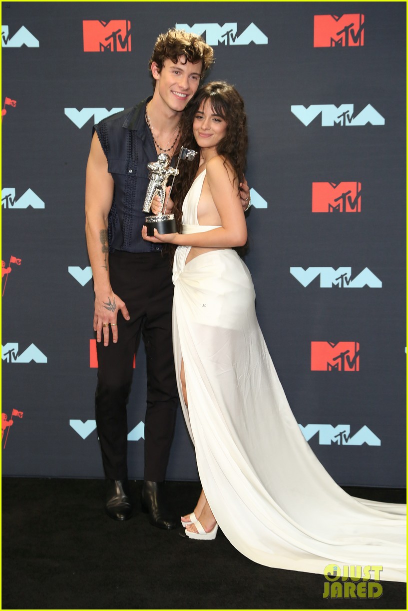 shawn mendes camila cabello two year anniversary 04