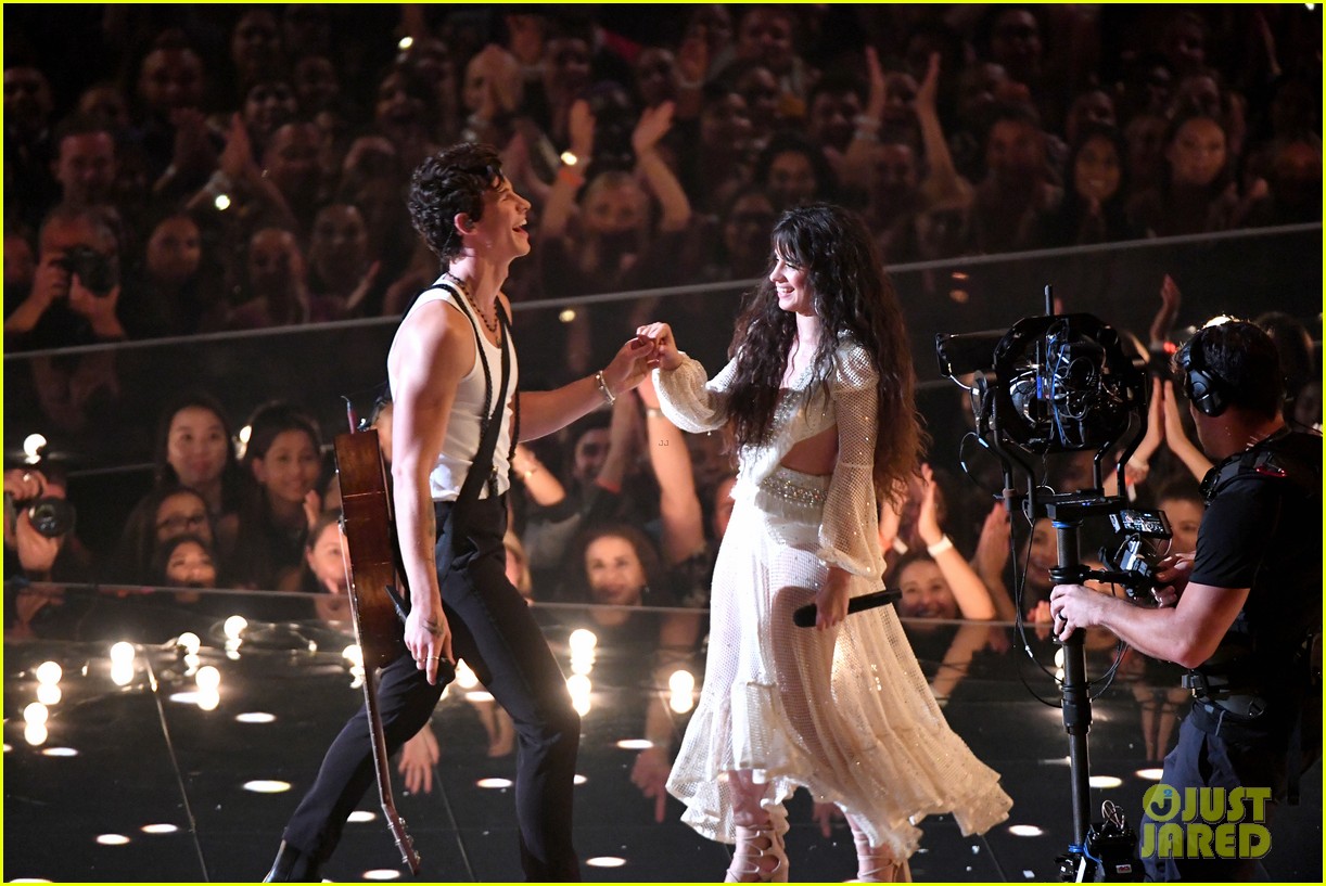 shawn mendes camila cabello two year anniversary 16