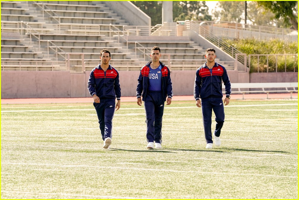 nick jonas bmx crash will be in the olympic dreams special 30