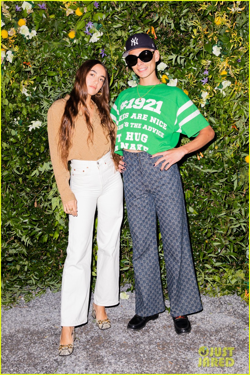 Gossip Girl S Savannah Smith Emily Alyn Lind Pair Up At Gucci S Hamptons Boutique Opening Photo Chase Sui Wonders Emily Alyn Lind Evan Mock Grace Gummer Mark Ronson Savannah Smith Gossip Girl S Savannah Smith Emily Alyn Lind Pair Up At Gucci S Hamptons Boutique Opening Photo Chase Sui Wonders Emily Alyn Lind Evan Mock Grace Gummer Mark Ronson Savannah Smith