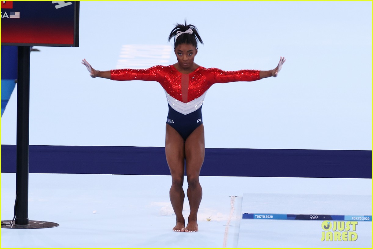 simone biles withdraws from olympic team event 05
