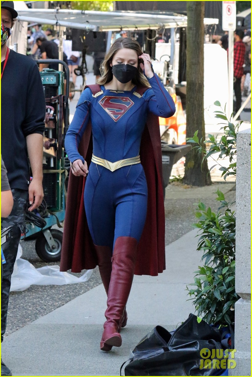 The 'Supergirl' Cast Wear Their Full Costumes While Filming Some Of The  Final Scenes: Photo 1318998 | Azie Tesfai, Chris Wood, Chyler Leigh, David  Harewood, Jeremy Jordan, Jesse Rath, katie mcgrath, Melissa