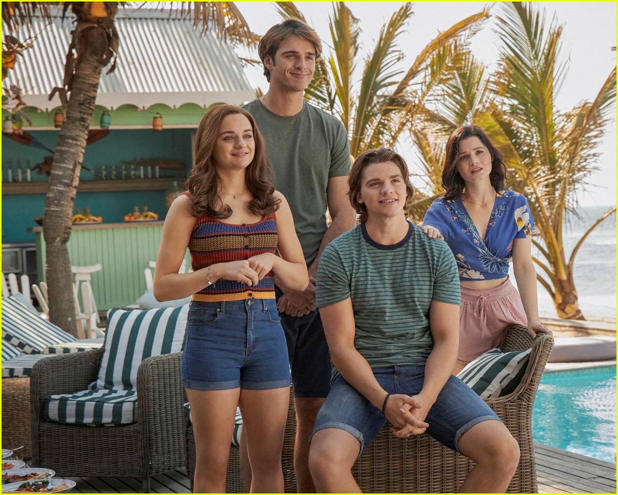 are elle and noah endgame watch the kissing booth 3 trailer 25