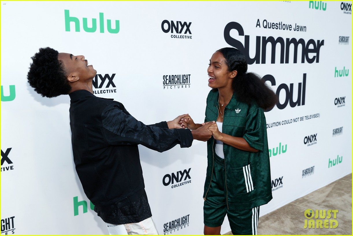 yara shahidi reunites with her little bro miles brown at summer of soul event 10