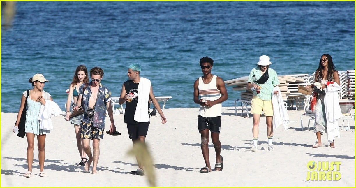 Full Sized Photo of alisha boe maia reficco more hit the beach on day(02)