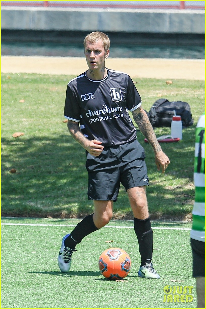 Justin Bieber Plays In His Saturday Soccer League Photos Photo 1319639 Photo Gallery 