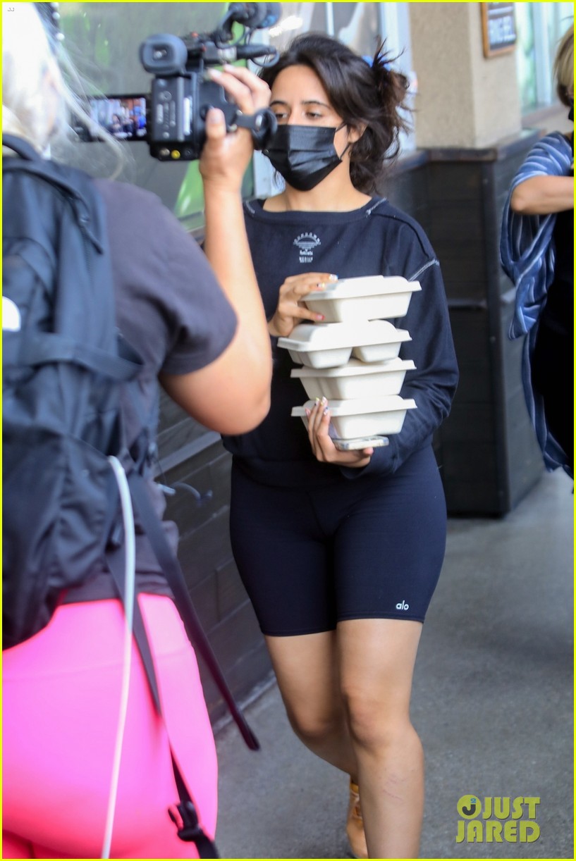 Camila Cabello & Her Mom Pick Up Lunch to Go in West Hollywood | Photo