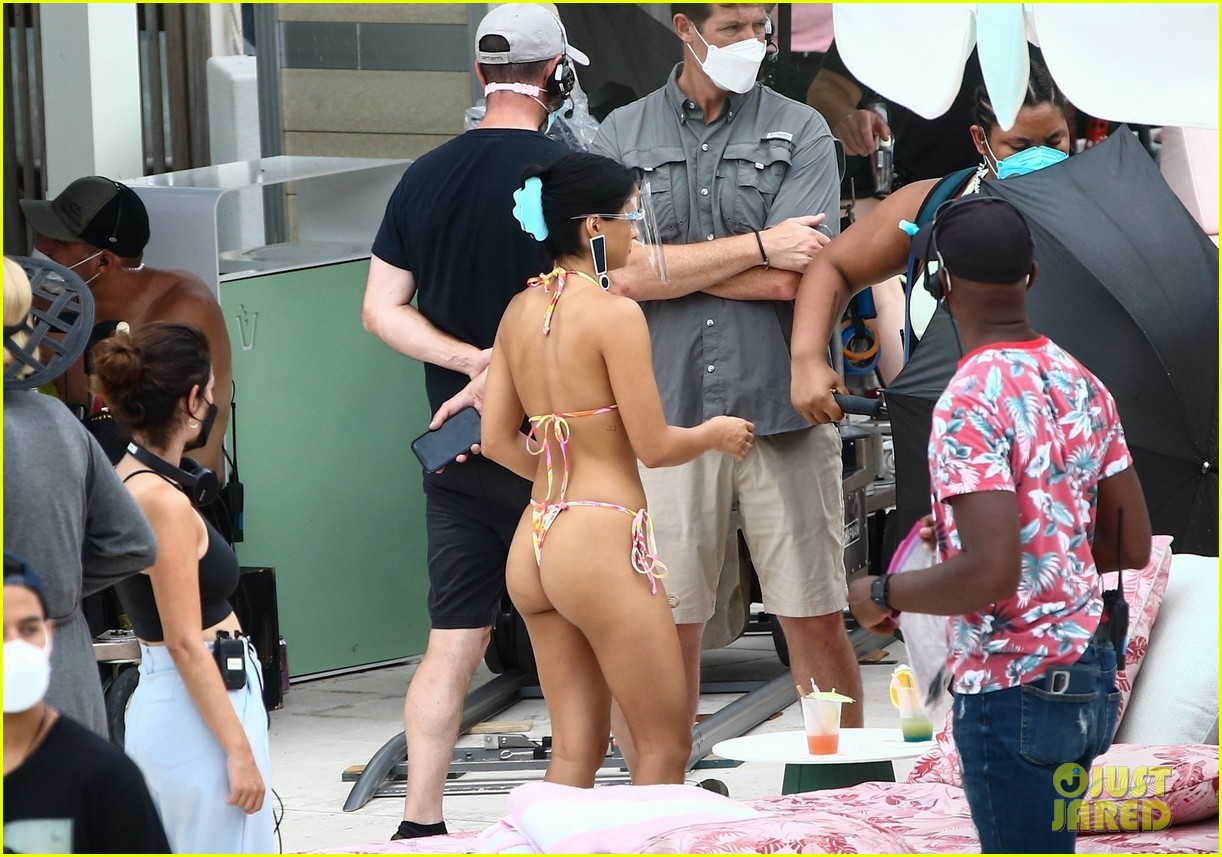 camila mendes maya hawke lounge swimsuits strangers movie 21