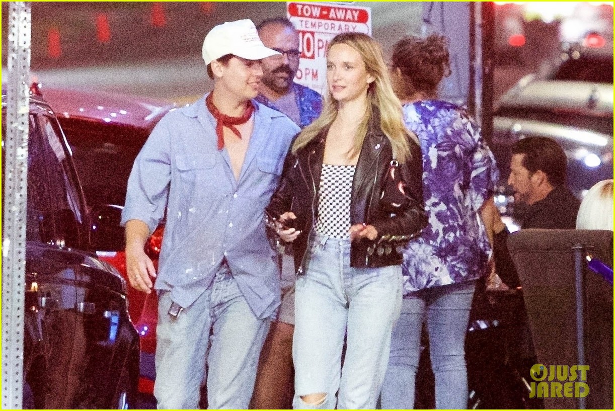 cole sprouse ari fournier stay close after date night 11