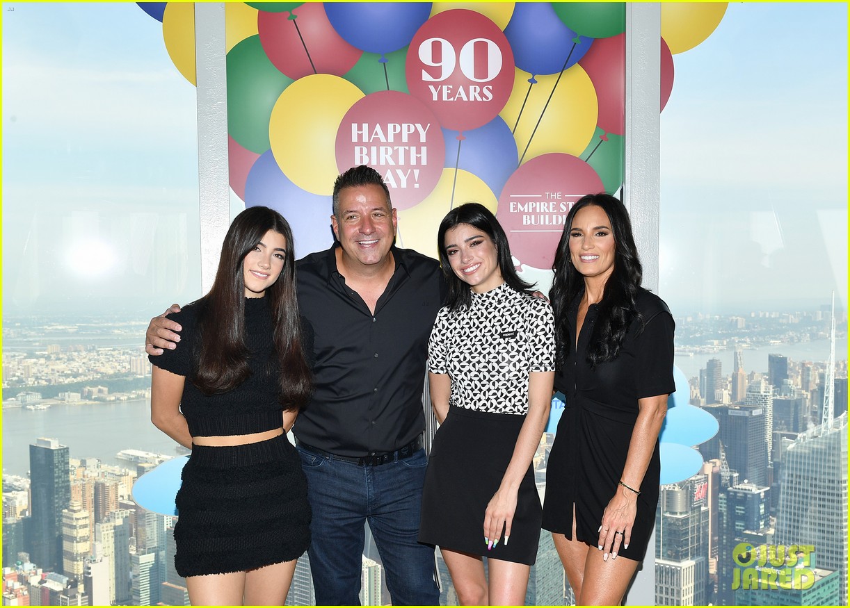 Charli And Dixie Damelio Kick Off The Damelio Show Press At Empire State Building Photo 4276