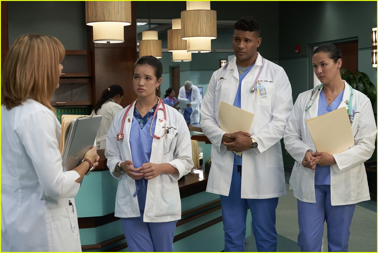 peyton elizabeth lee doogie kamealoha gets disney plus premiere date 09.