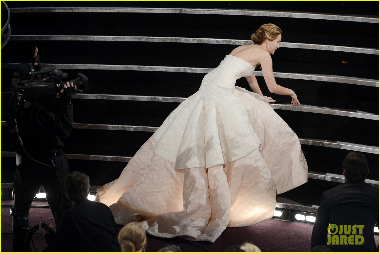 kristen stewarts new spencer poster compared to jennifer lawrences oscars fall 05