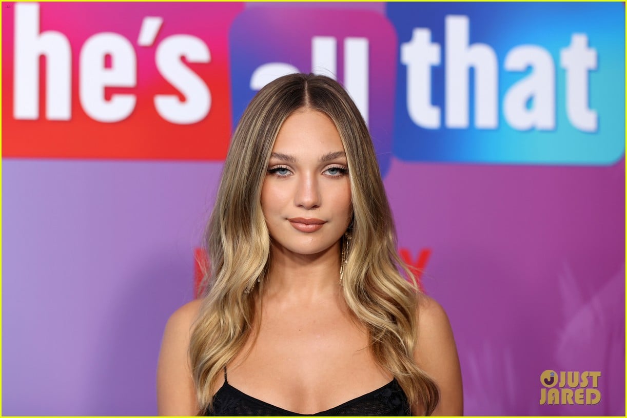 Full Sized Photo of maddie ziegler lauren riihimaki attend hes all that premiere 08 Maddie