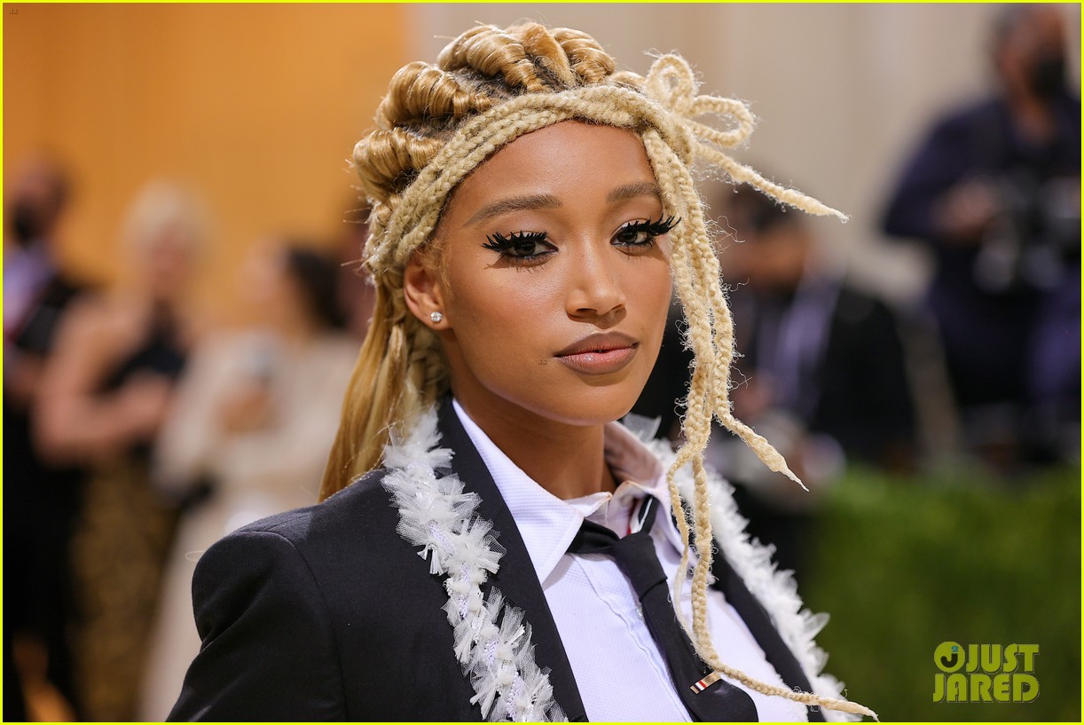 amandla stenberg talia ryder lily rose depp bring their style to met gala 04