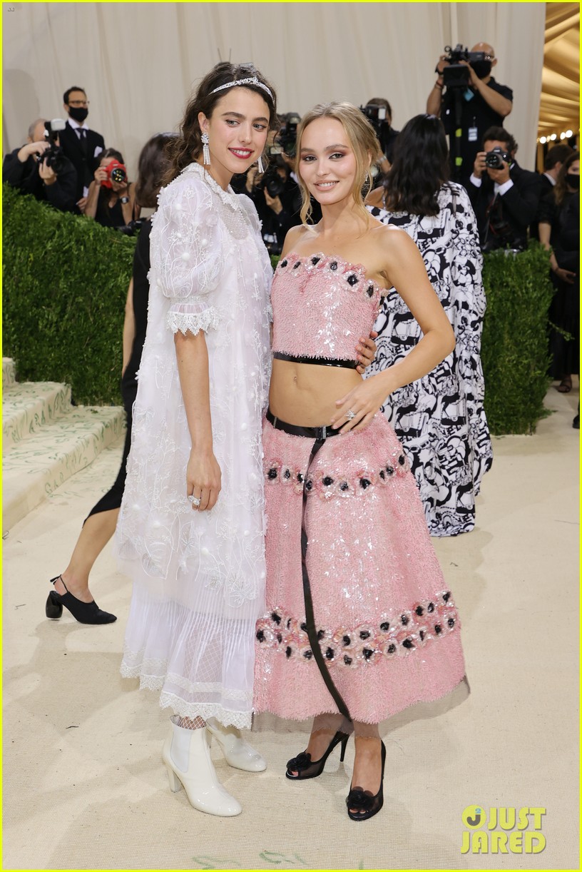 Amandla Stenberg, Talia Ryder & Lily-Rose Depp Show Their Style at Met ...