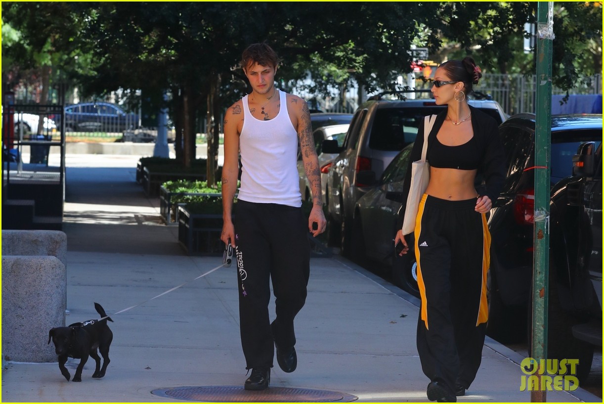 bella hadid hangs brother anwar nyc 05