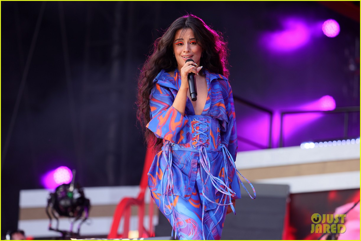 camila cabello shawn mendes kiss at global citizen live 02
