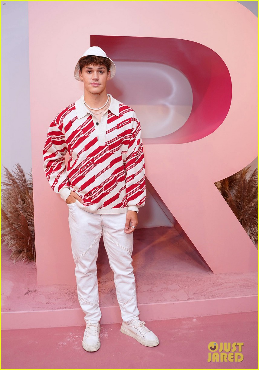 dove cameron bretman rock more attend revolve gallery immersive exhibition 21