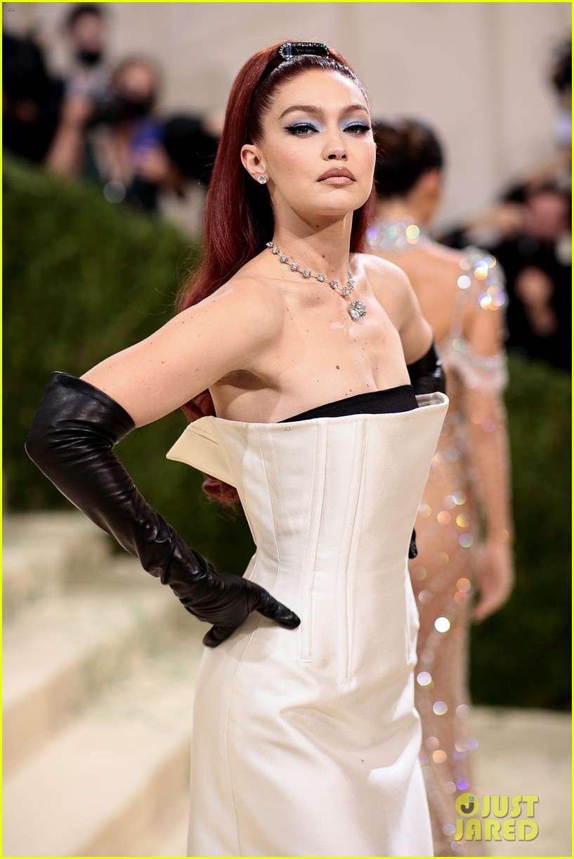 gigi hadid debuts red hair at met gala 2021 26