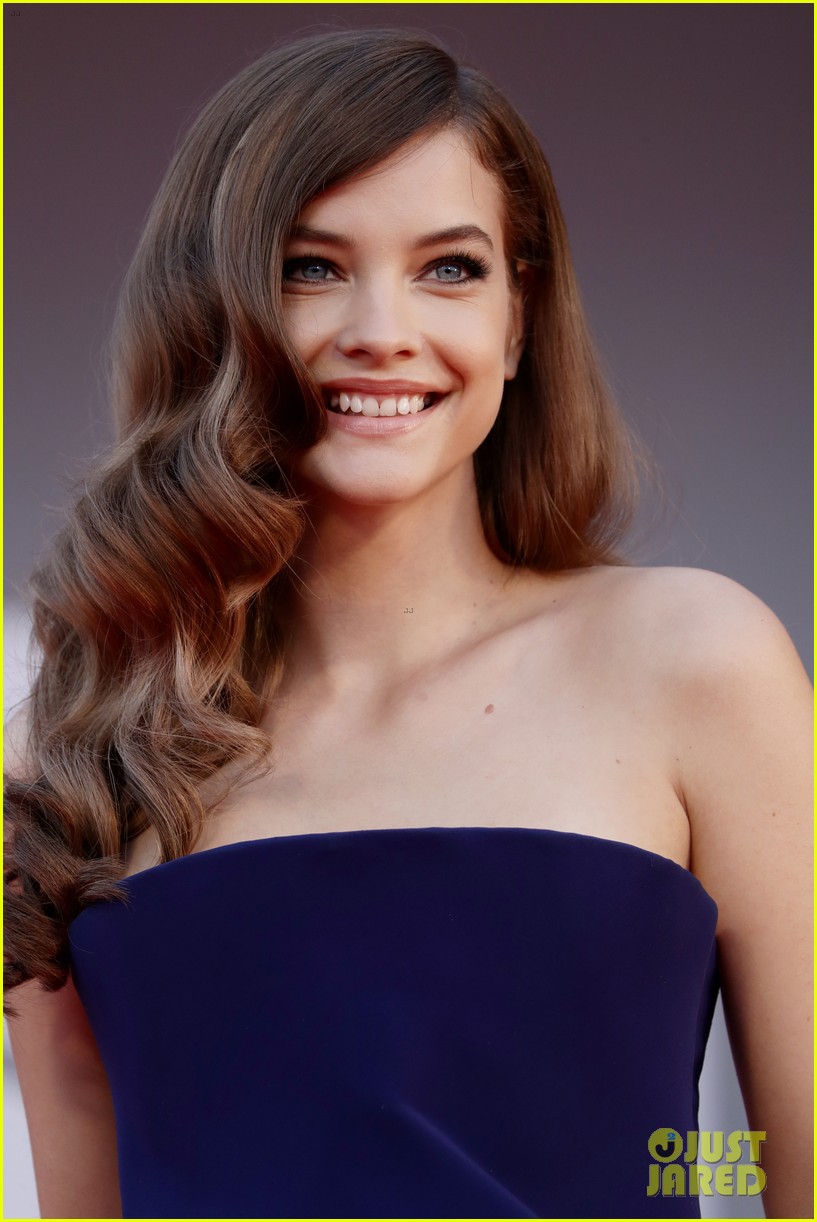 hailee steinfeld young hollywood venice film festival 13
