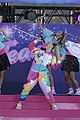 jojo siwa kisses kylie prew j team premiere 15