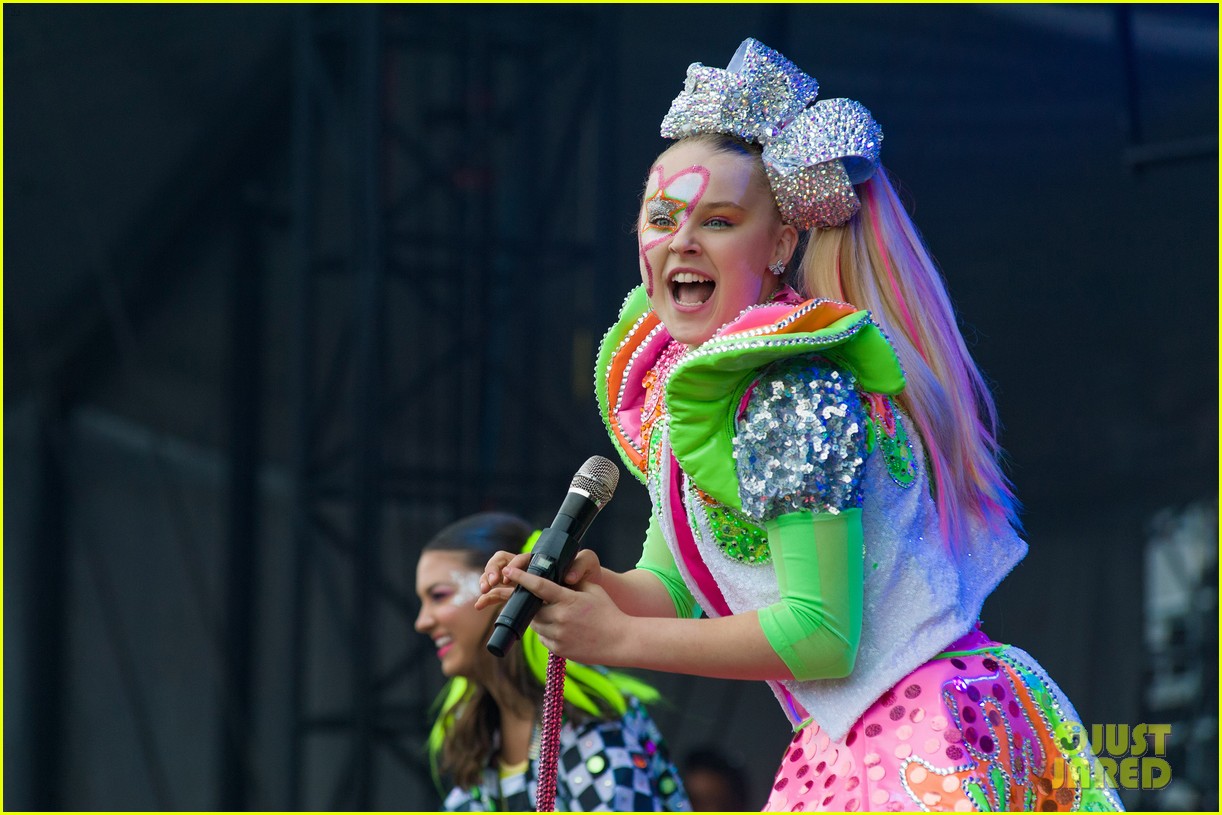 jojo siwa is putting nickelodeon on blast 01