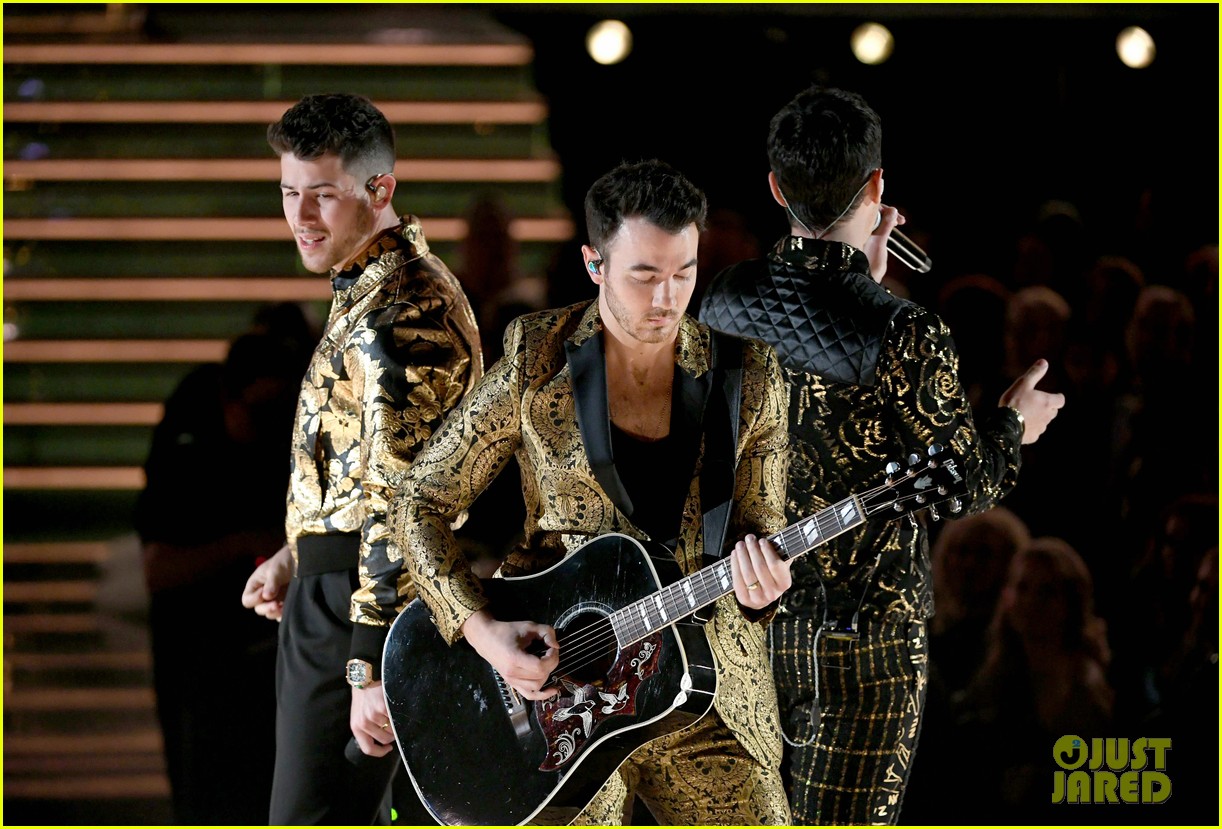 Jonas Brothers Share Sneak Peek & Release Date For New Song 'Who's In