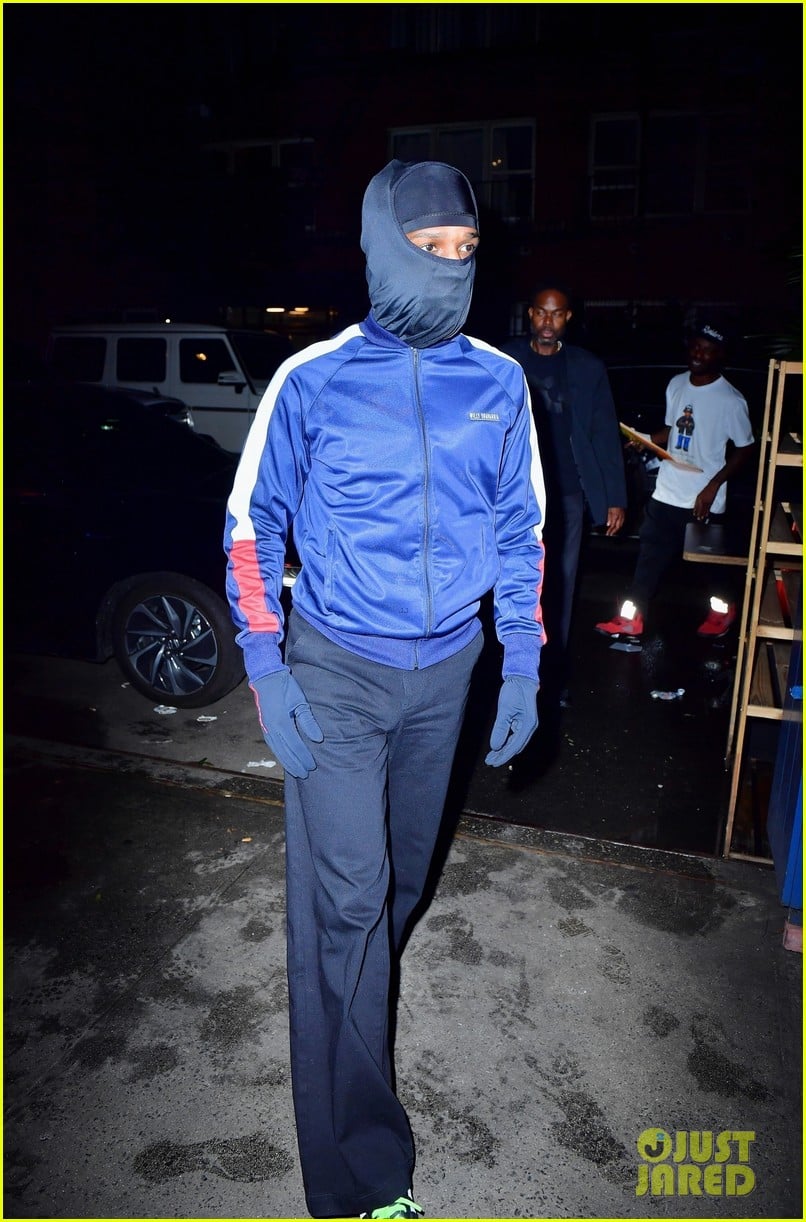 Justin & Hailey Bieber Step Out for Scooter Braun's Star-Studded