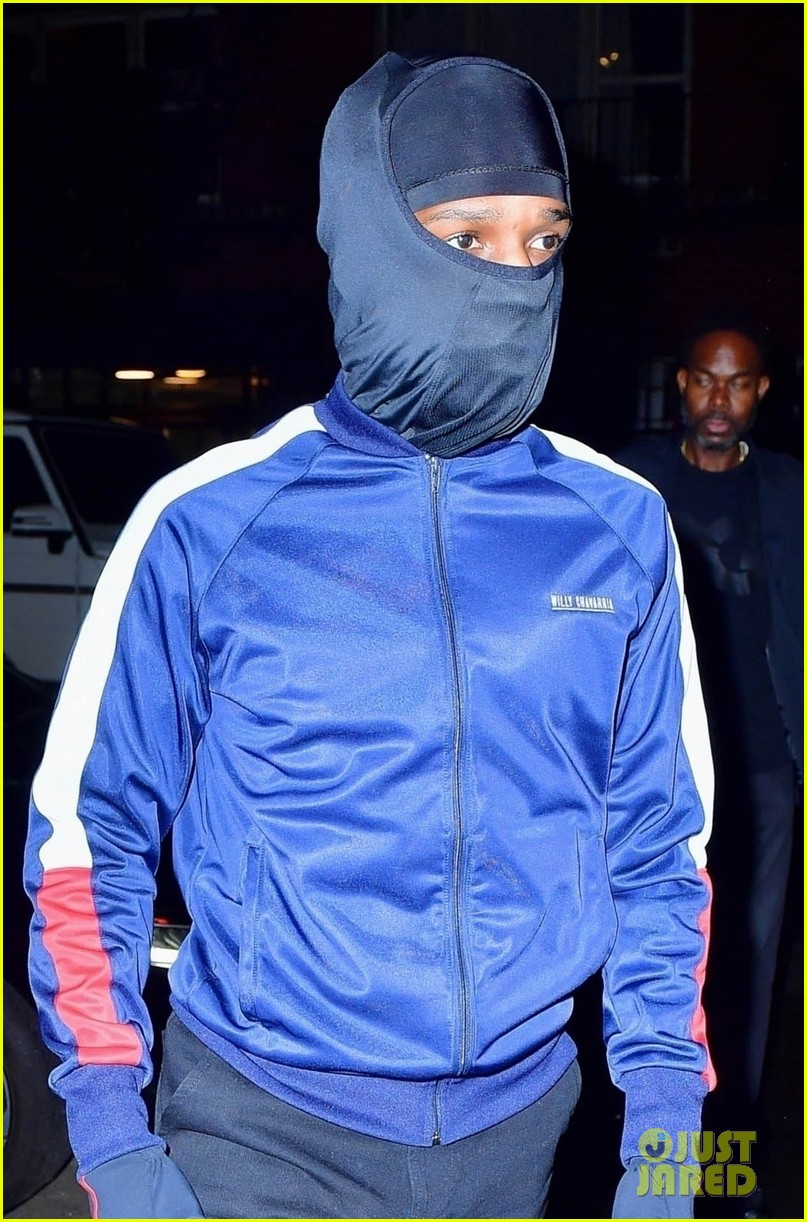 Justin & Hailey Bieber Step Out for Scooter Braun's Star-Studded