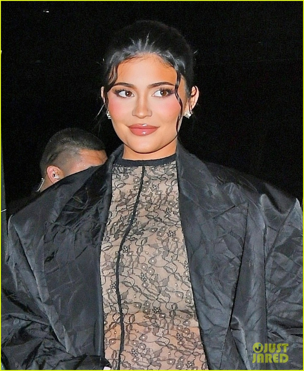 kylie jenner wears completely sheer outfit pregnant 17