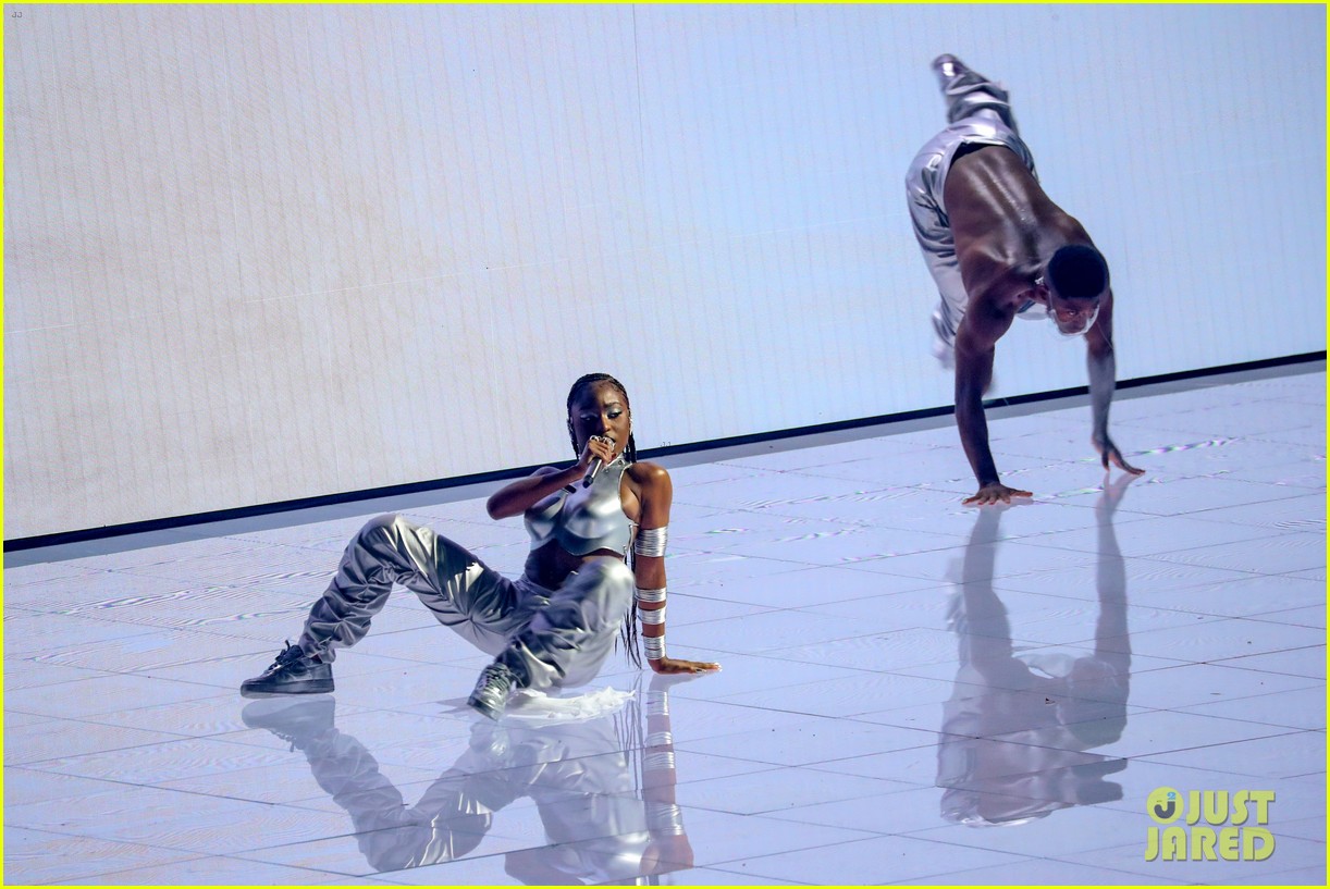 normani teyana taylor mtv vmas 2021 19