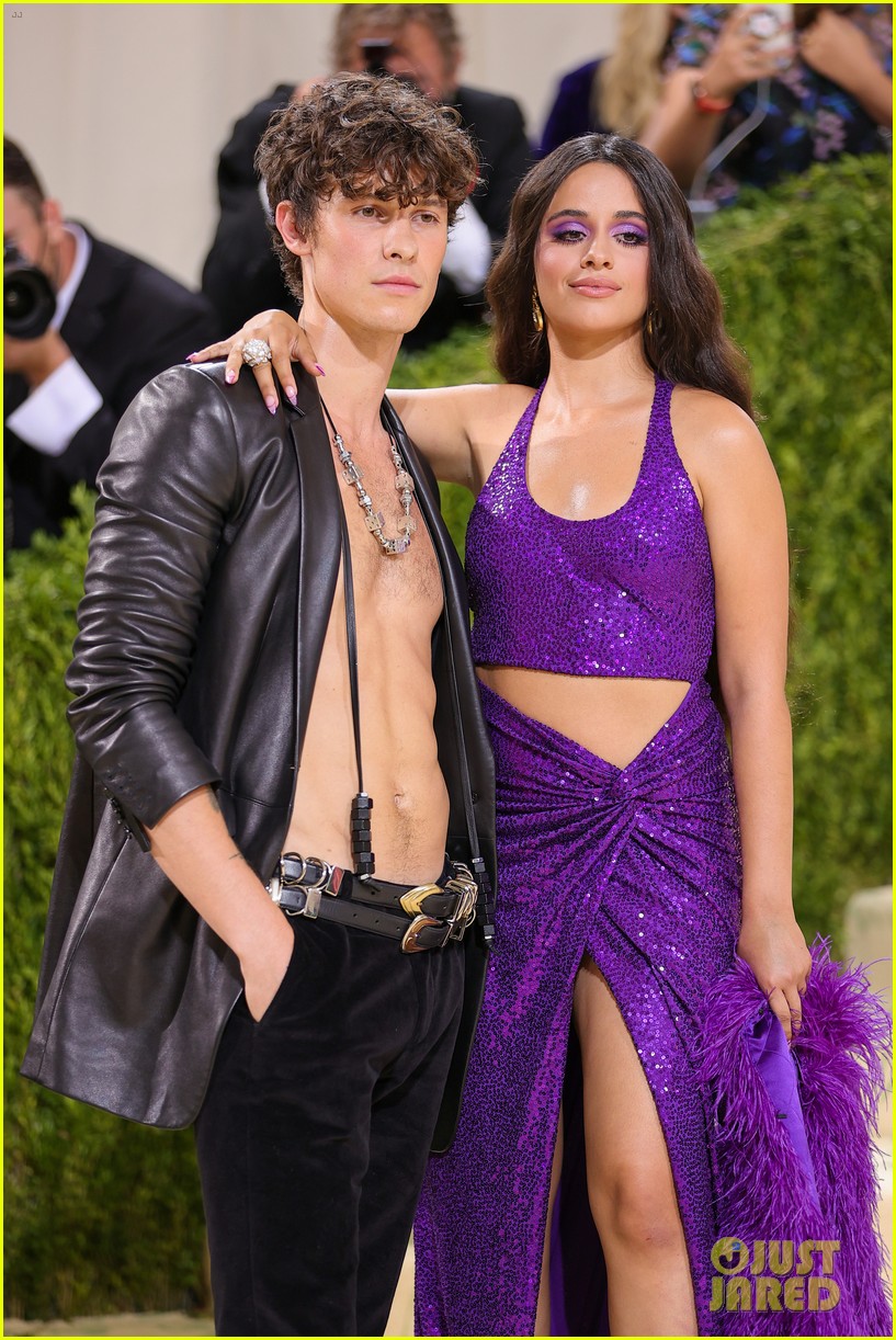 shawn mendes goes shirtless for met gala 2021 with camila cabello 03