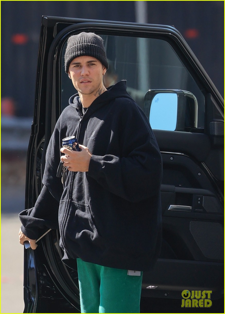 justin bieber hailey bieber saturday morning brunch 02