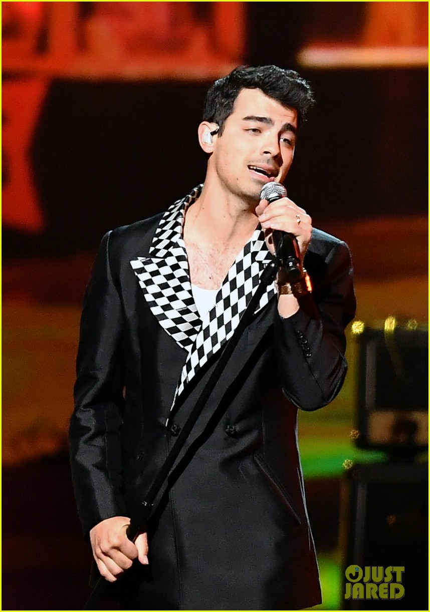 Joe Jonas Celebrates 'Fastlife' 10th Anniversary, Says It's Now a ...