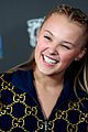 jojo siwa wears mac cheese box outfit to womens images awards 12
