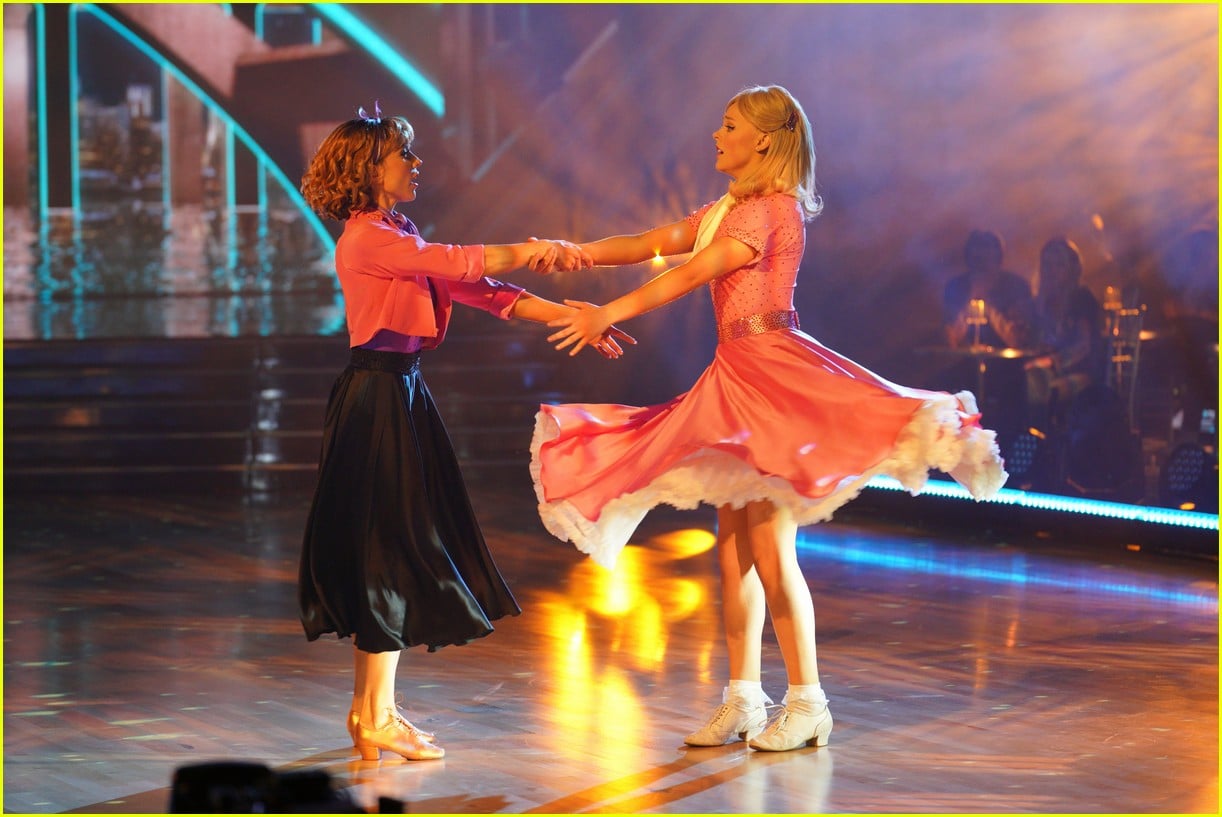 jojo siwa jenna johnson perfect score 03