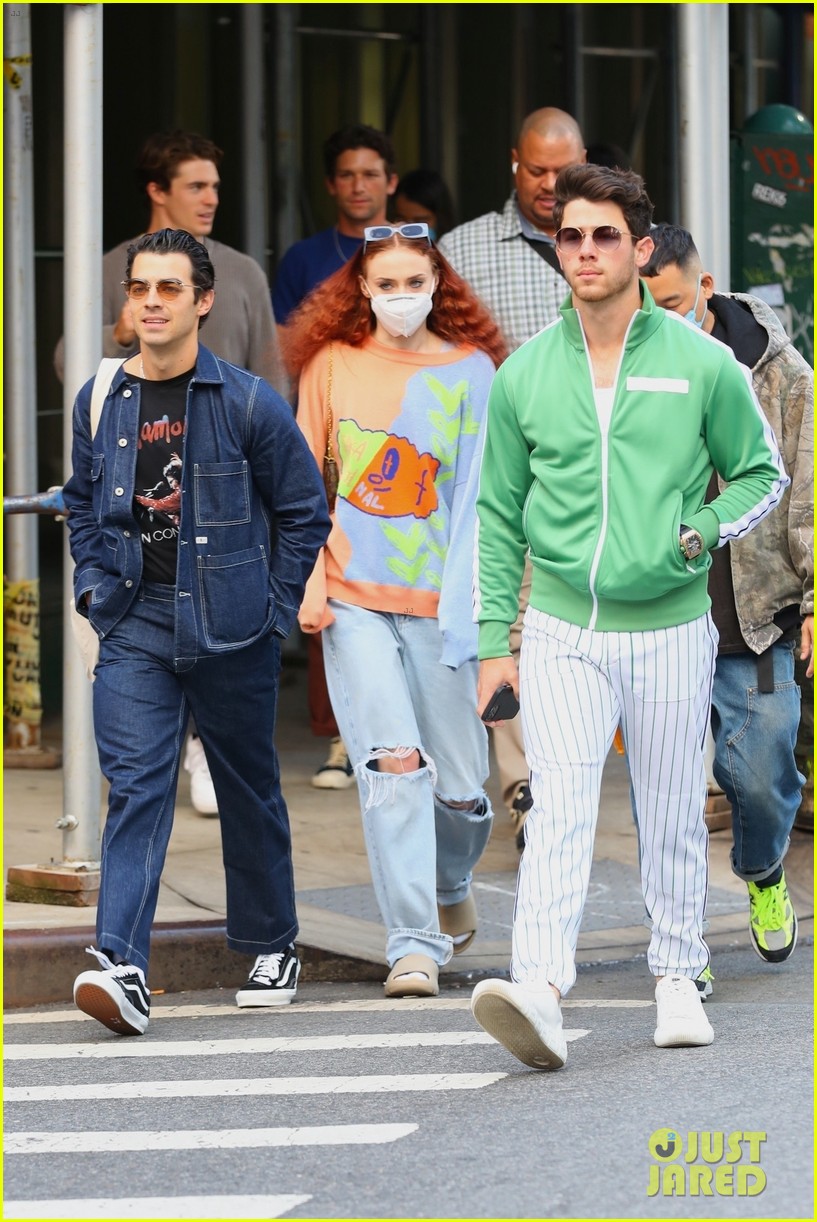 joe jonas sophie turner in new york 03
