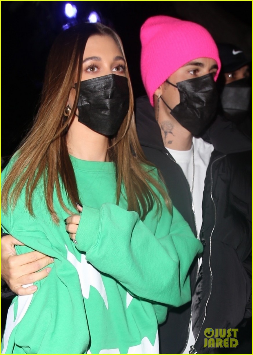 Hailey x Justin leaving the Lakers game at Staples Center // Oct22, 2021