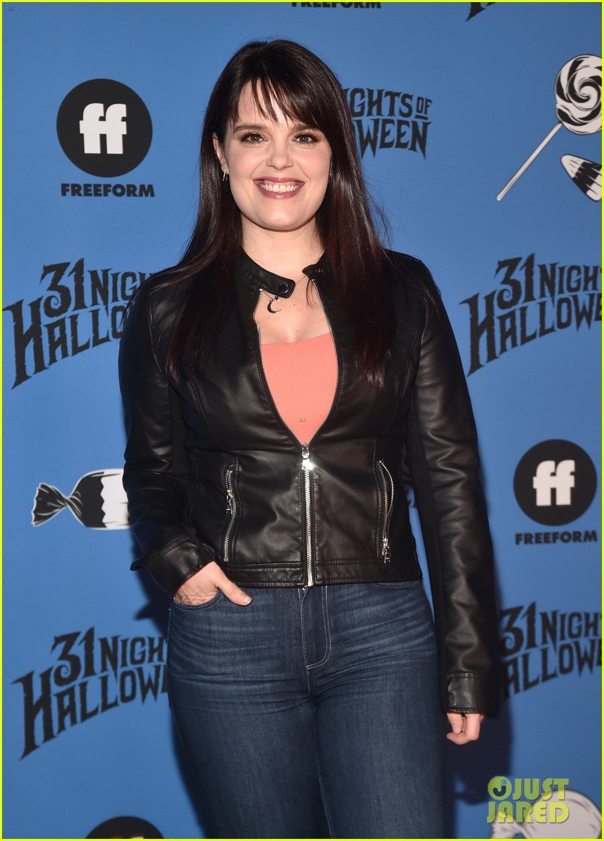 Kimberly J. Brown Reveals &lsquo;Halloweentown&rsquo; Easter Eggs! | Photo 1326137