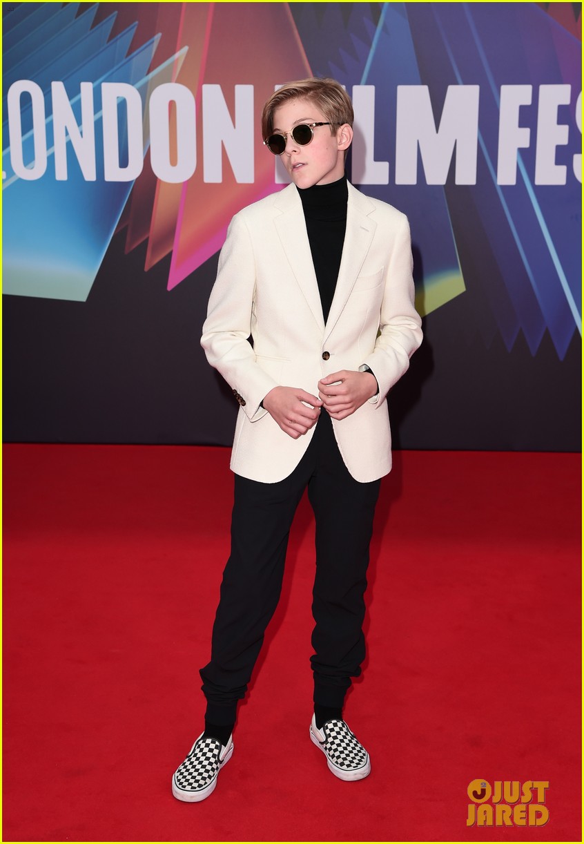 kristen stewart premieres spencer at bfi london film festival 01