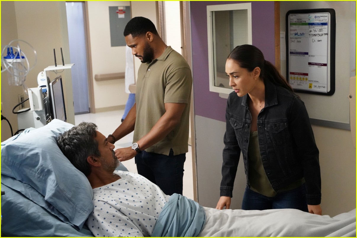 lindsey morgan reveals sudden walker exit middle of season 04