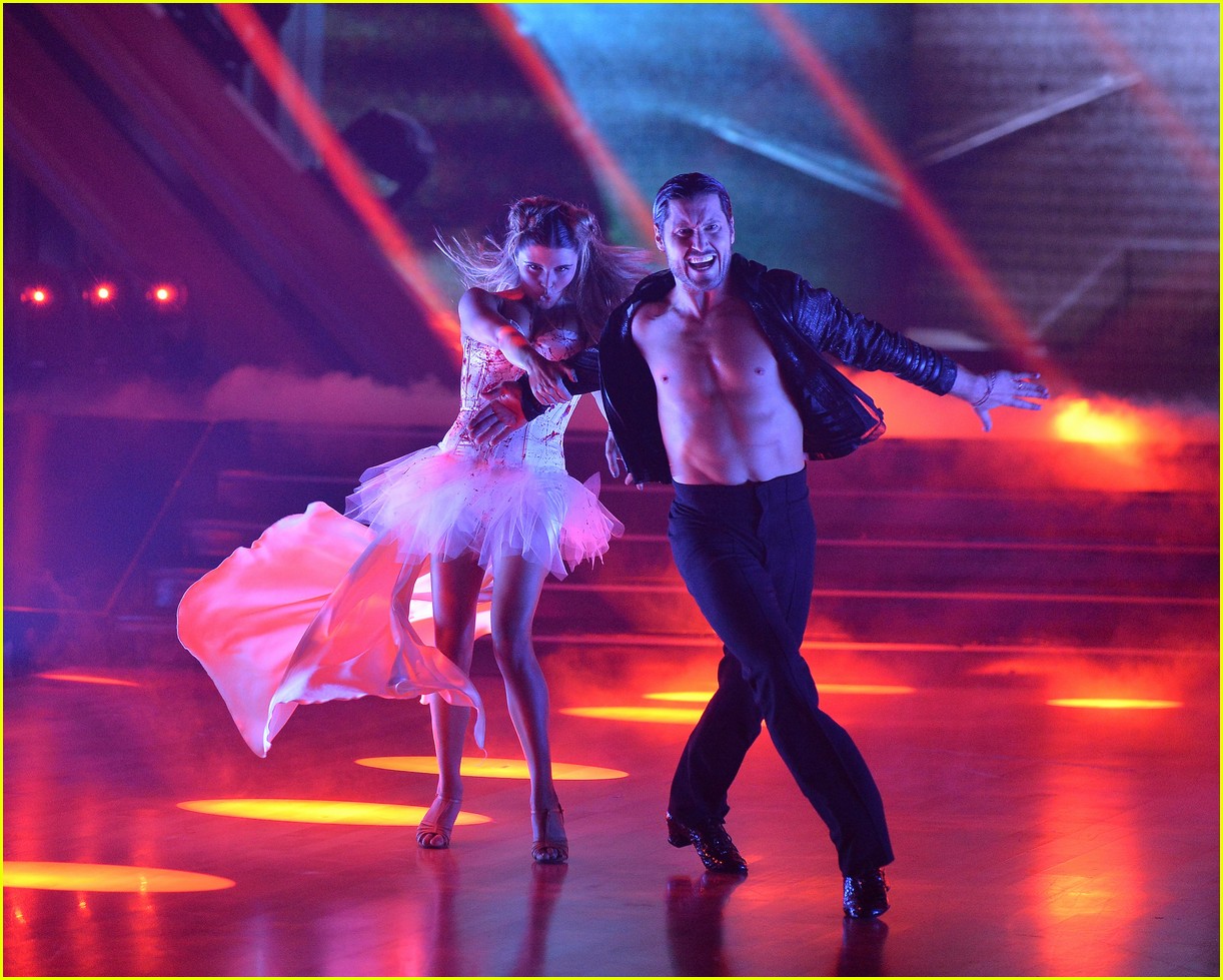 Olivia Jade & Val Chmerkovksiy Bring 'The Purge' To 'Dancing With The ...