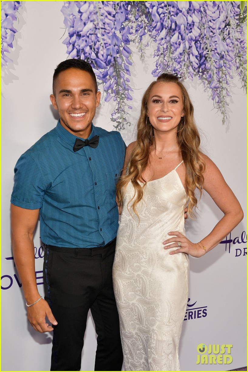 alexa penavega reveals son kingstons finger got severed 01