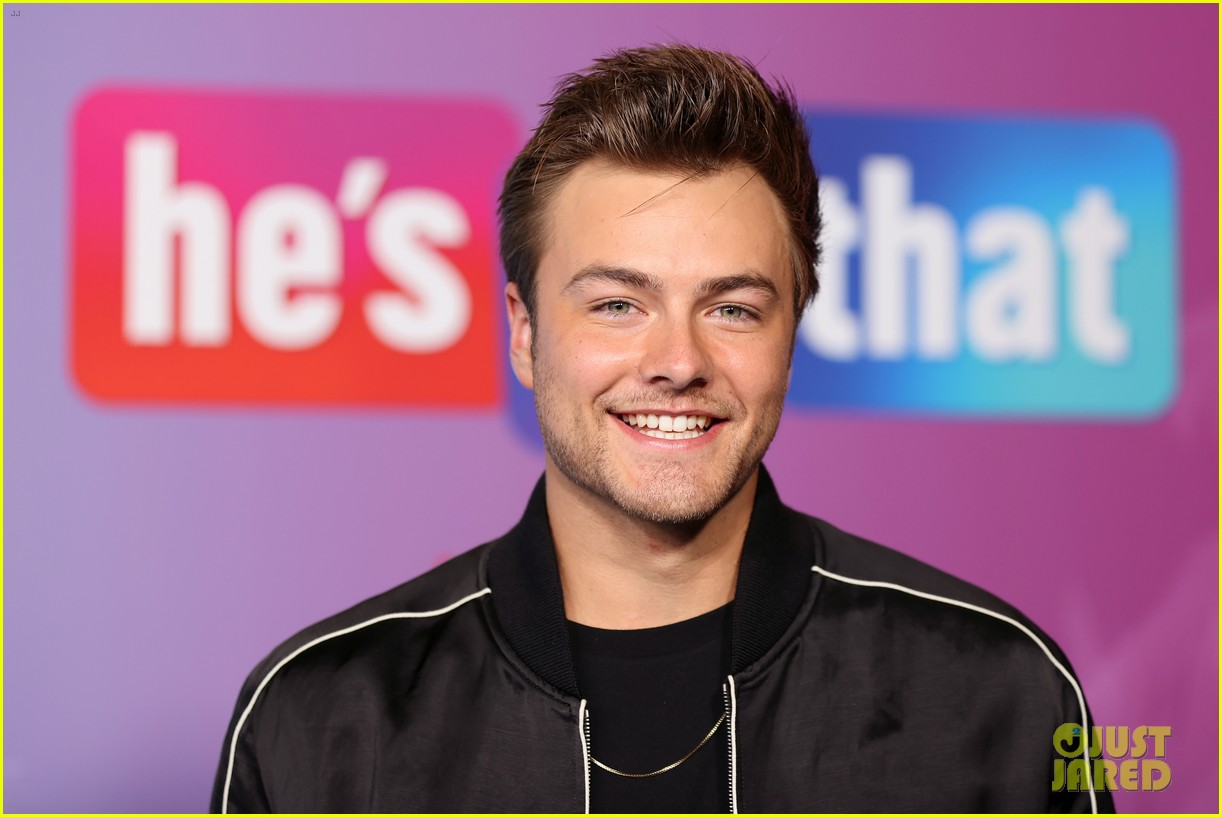 peyton meyer announces hes married and expecting 02