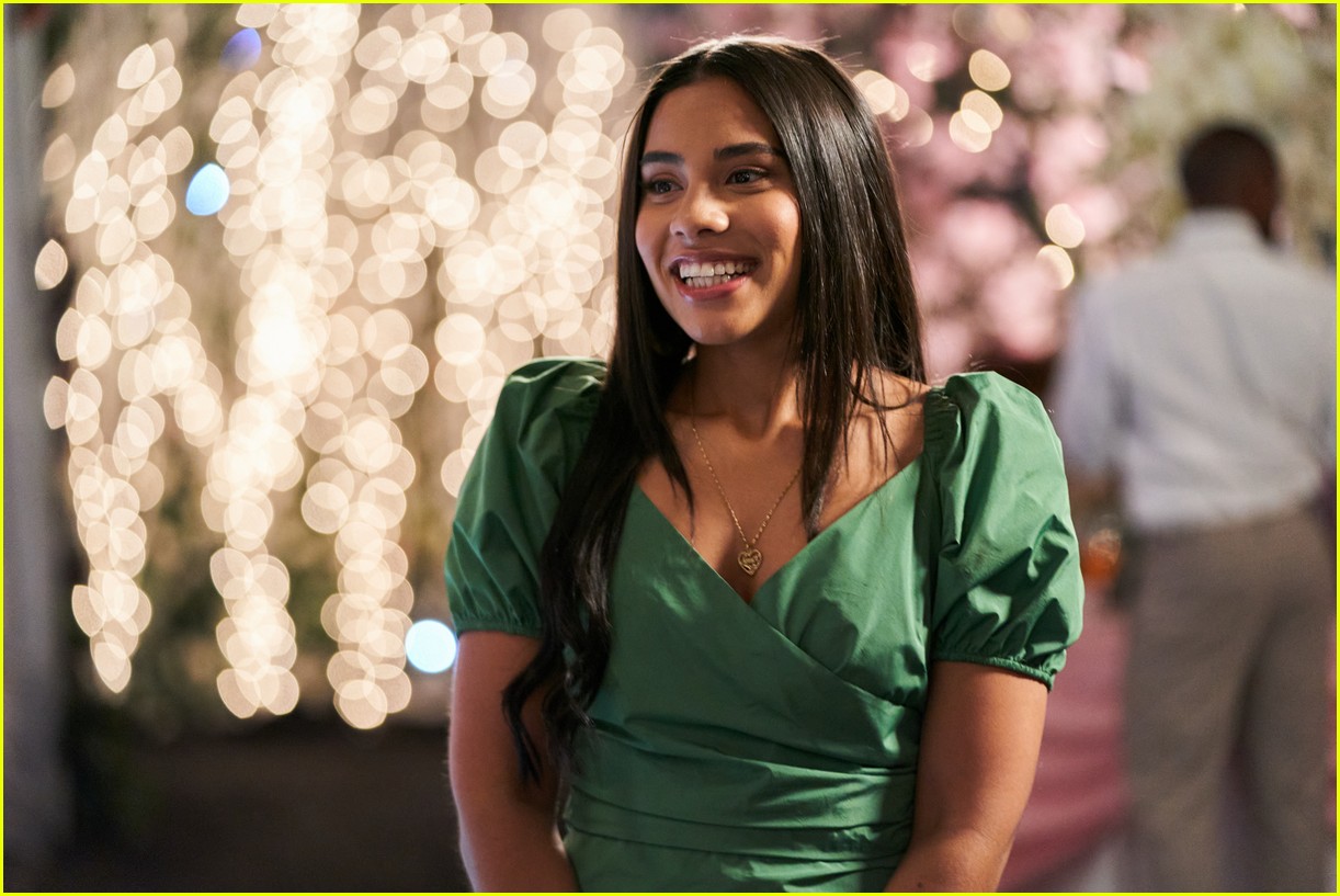 saved by the bell gets season 2 premiere date first look photos 01