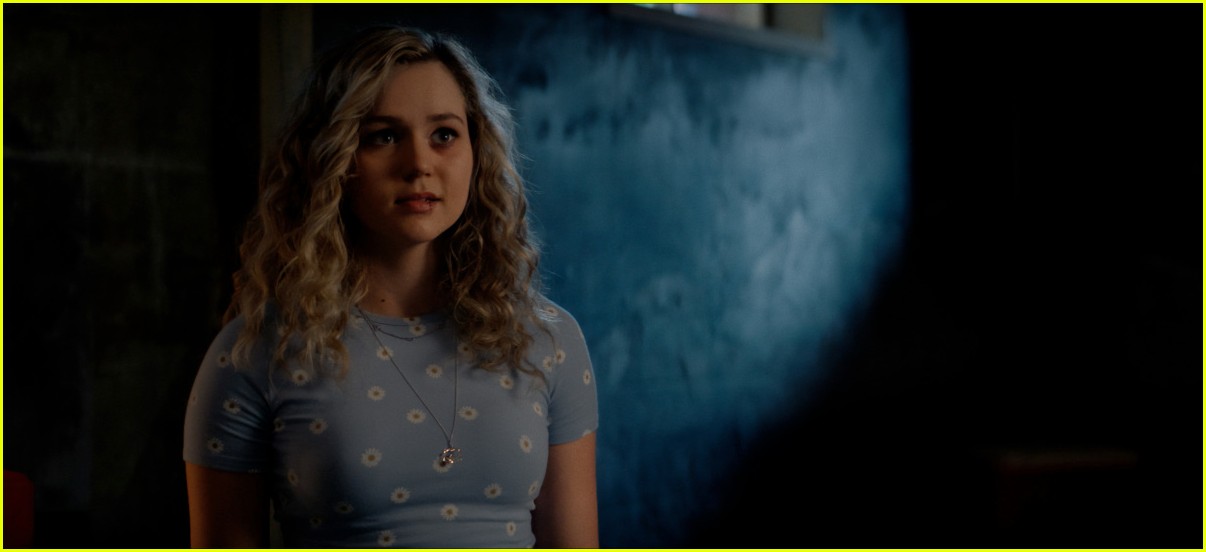 brec bassinger says heart is full as season two ends 08